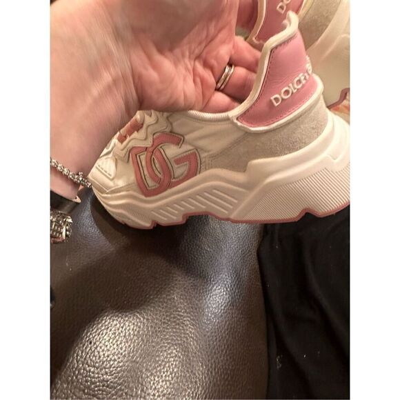 SOLD‼️Dolce & Gabanna Pink and White Low-Top Sneakers      Size 36.5 ( 6 1/2) - Picture 11 of 14